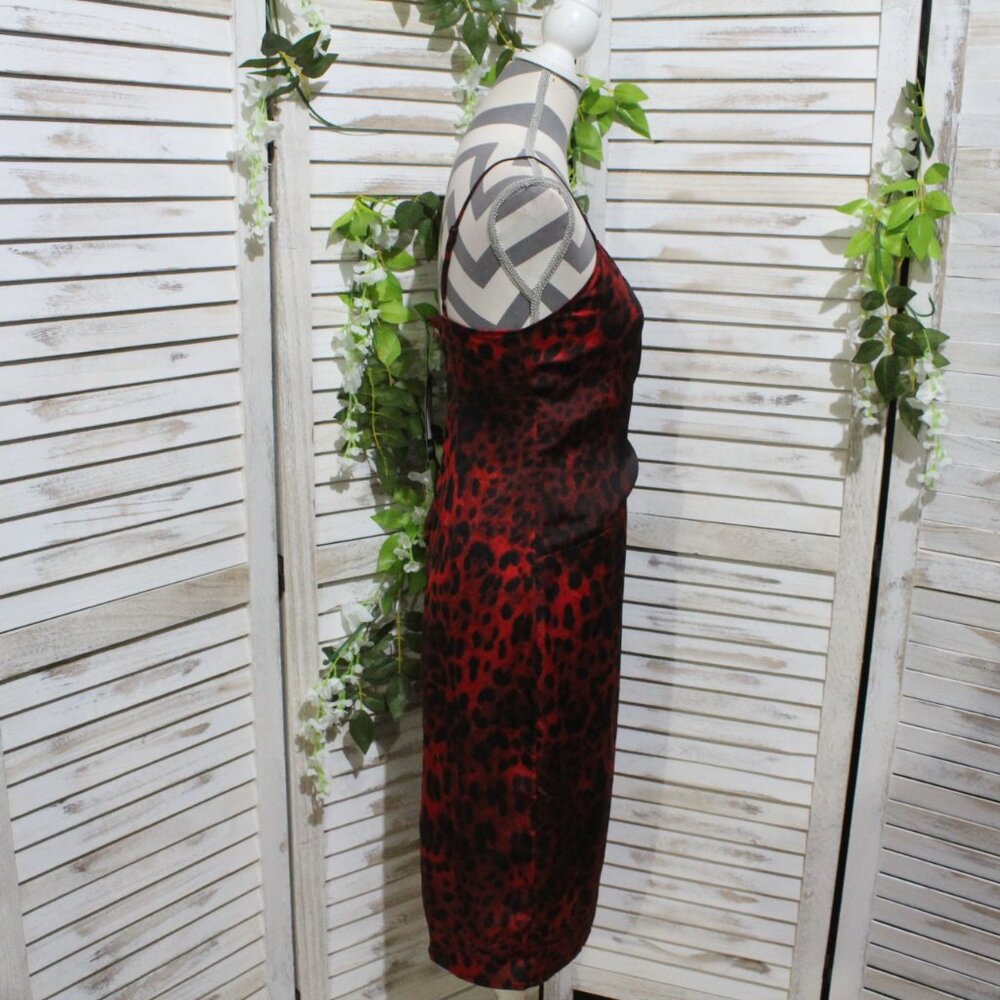 Pretty little thing red/black leopard print slip dress (944) - Picture 4 of 16
